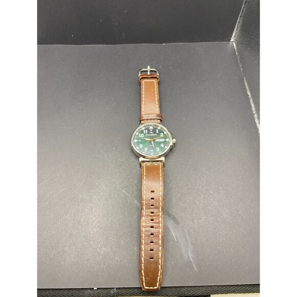 Tommy Bahama 268969SLV Men's Green Analog 5ATM Watch Brown Leather Strap Band - Picture 1 of 10